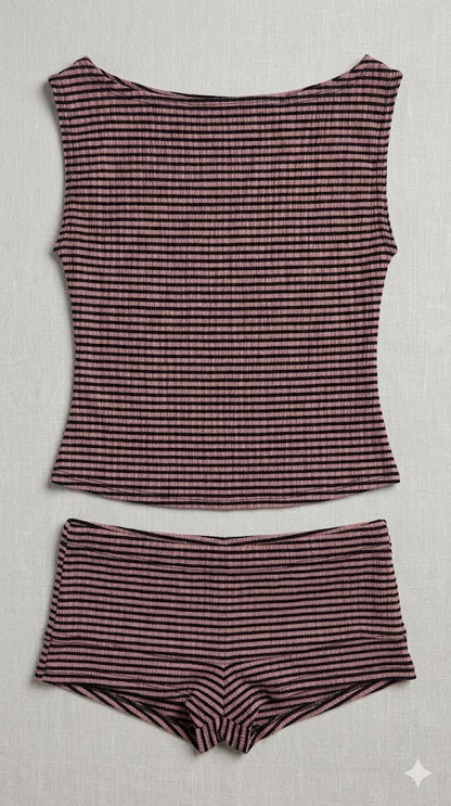 Linear Essentials Collection