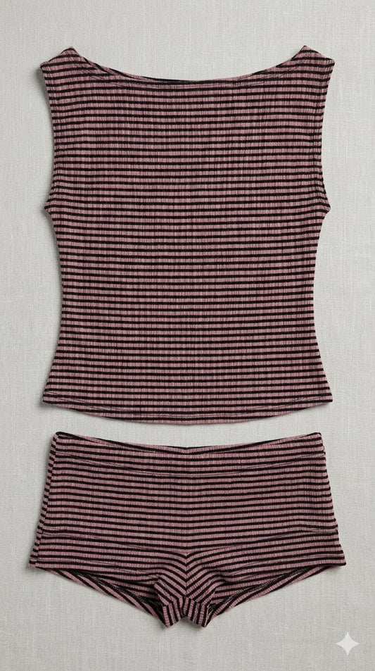 Linear Essentials Collection