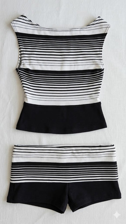 Linear Essentials Collection
